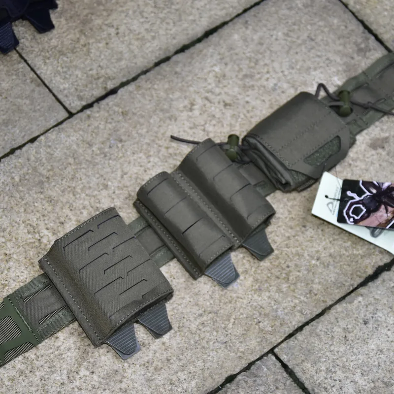 Laser-Cut MOLLE Front Panel with Single 5.56 Magazine Pouch and Elastic K-Clip view 5