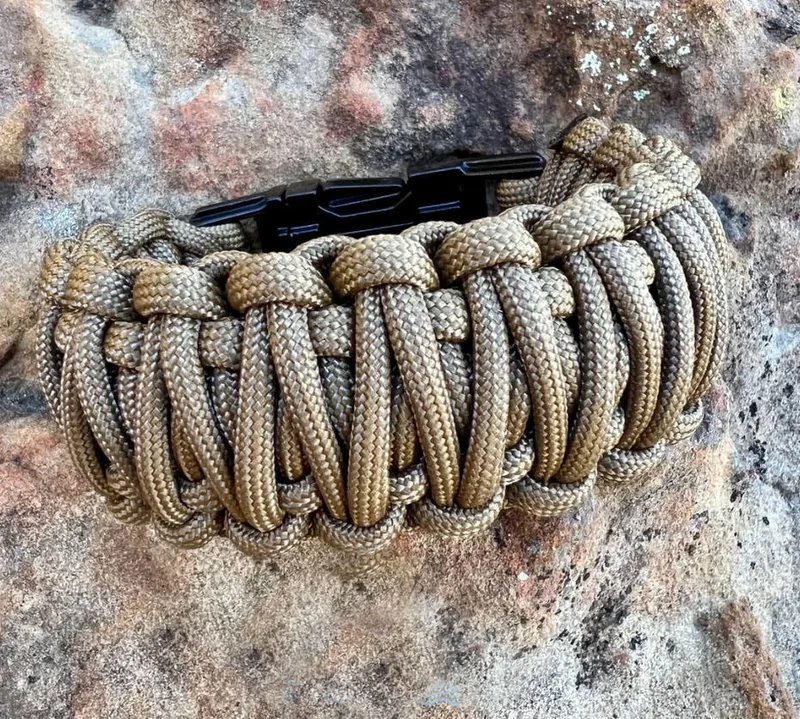 Customizable Color and Logo Paracord Survival Bracelet with Buckle view 4