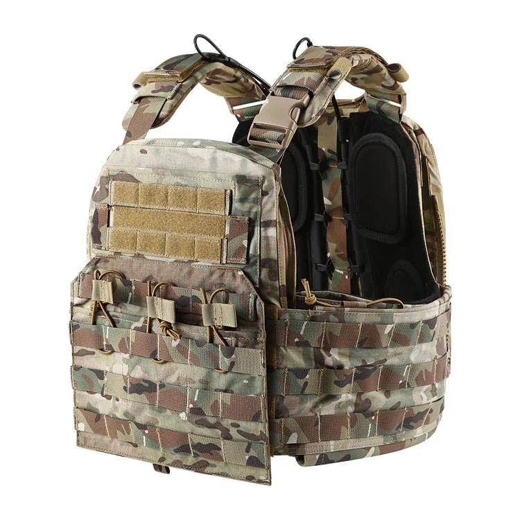 Tactical Hunting Vest with Plate Carrier — Woodland view 4